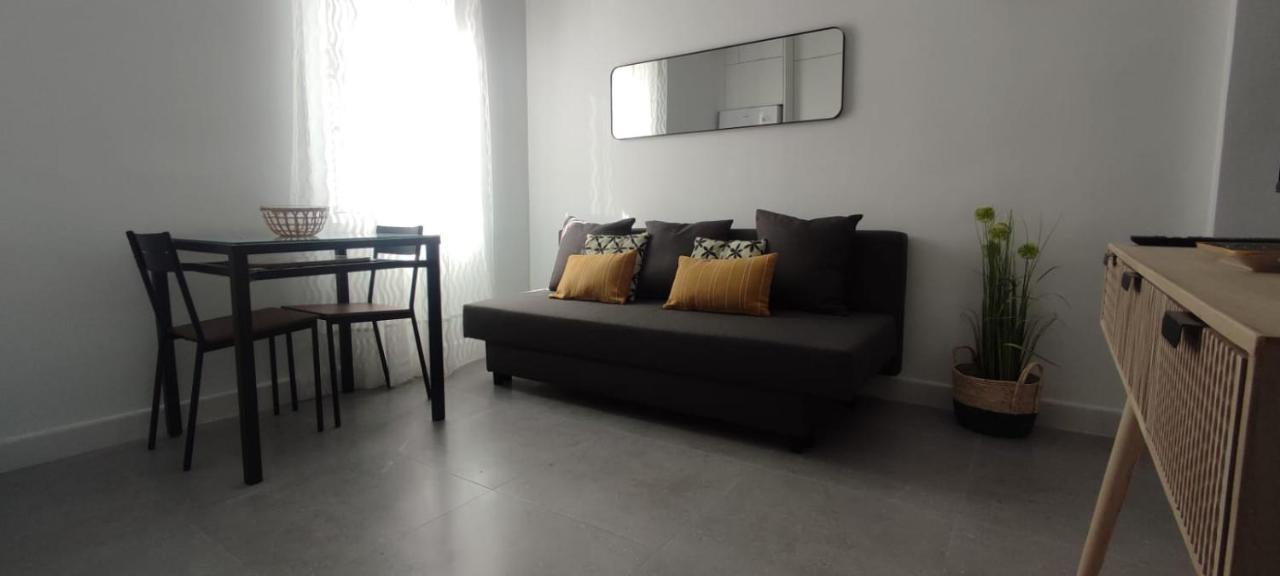 Estupendo Apartamento En Triana Sevilla Bagian luar foto