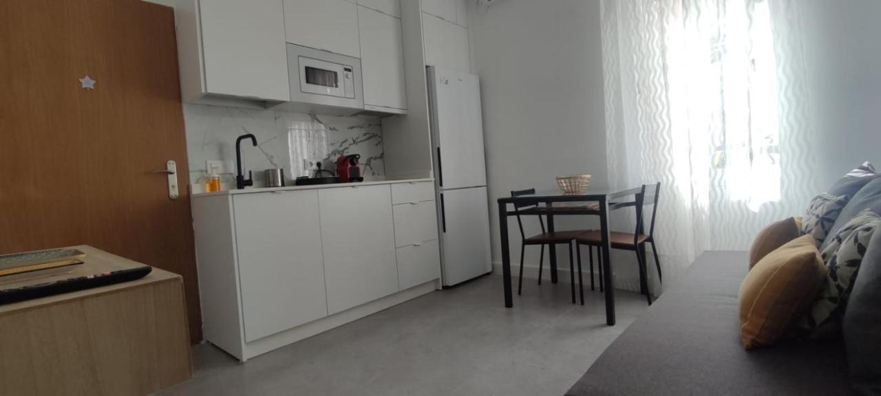 Estupendo Apartamento En Triana Sevilla Bagian luar foto